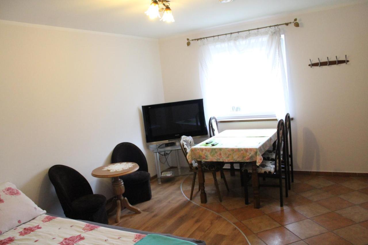 Pod Kogutkiem Farm stay *